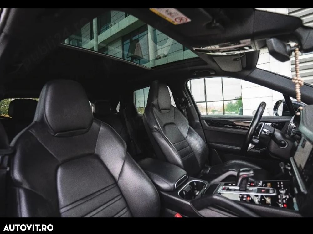 Porsche Cayenne S - 7