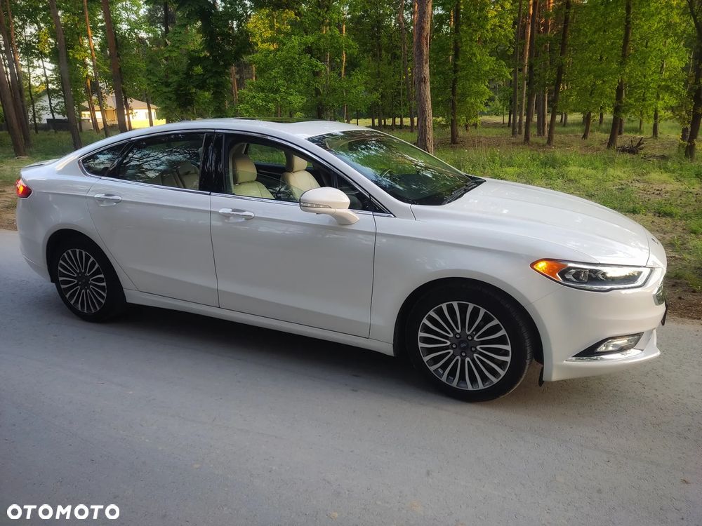 Ford Fusion 2.0 EcoBoost Titanium - 4