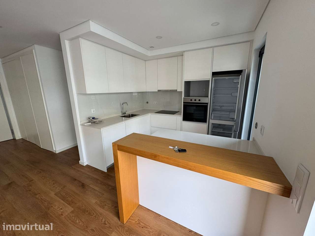 Arrendamento - Apartamento T1 - Creixomil , Guimarães - Grande imagem: 2/14