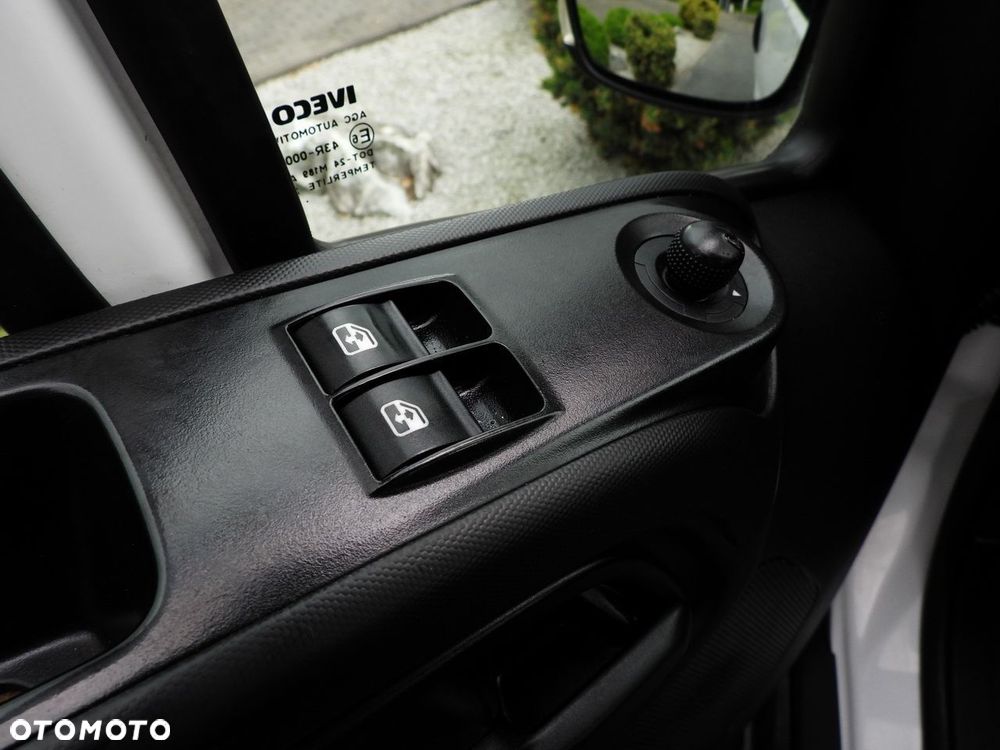 Iveco DAILY 35C16 WYWROTKA PODWÓJNA KABINA DOKA 6 MIEJSC TEMPOMAT NAWIGACJA BLIŹNIACZE KOŁA KLIMATYZACJA HDS - 36