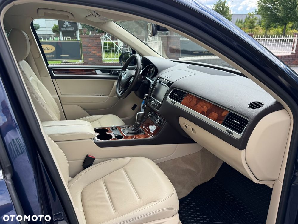 Volkswagen Touareg 3.0 V6 TDI Blue Motion DPF Automatik Exclusive - 17