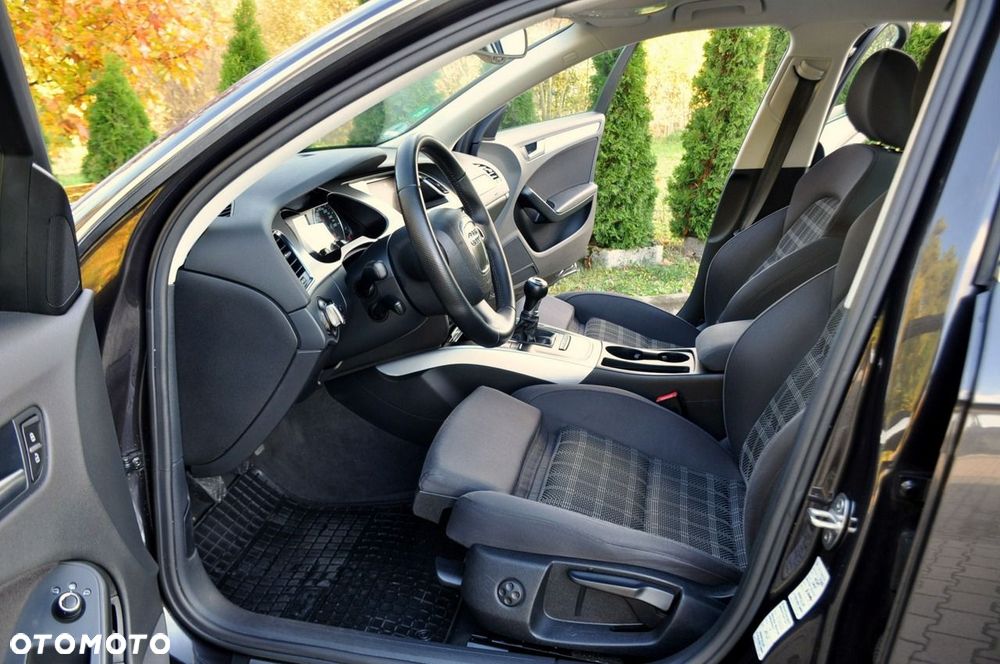 Audi A4 Limousine - 21