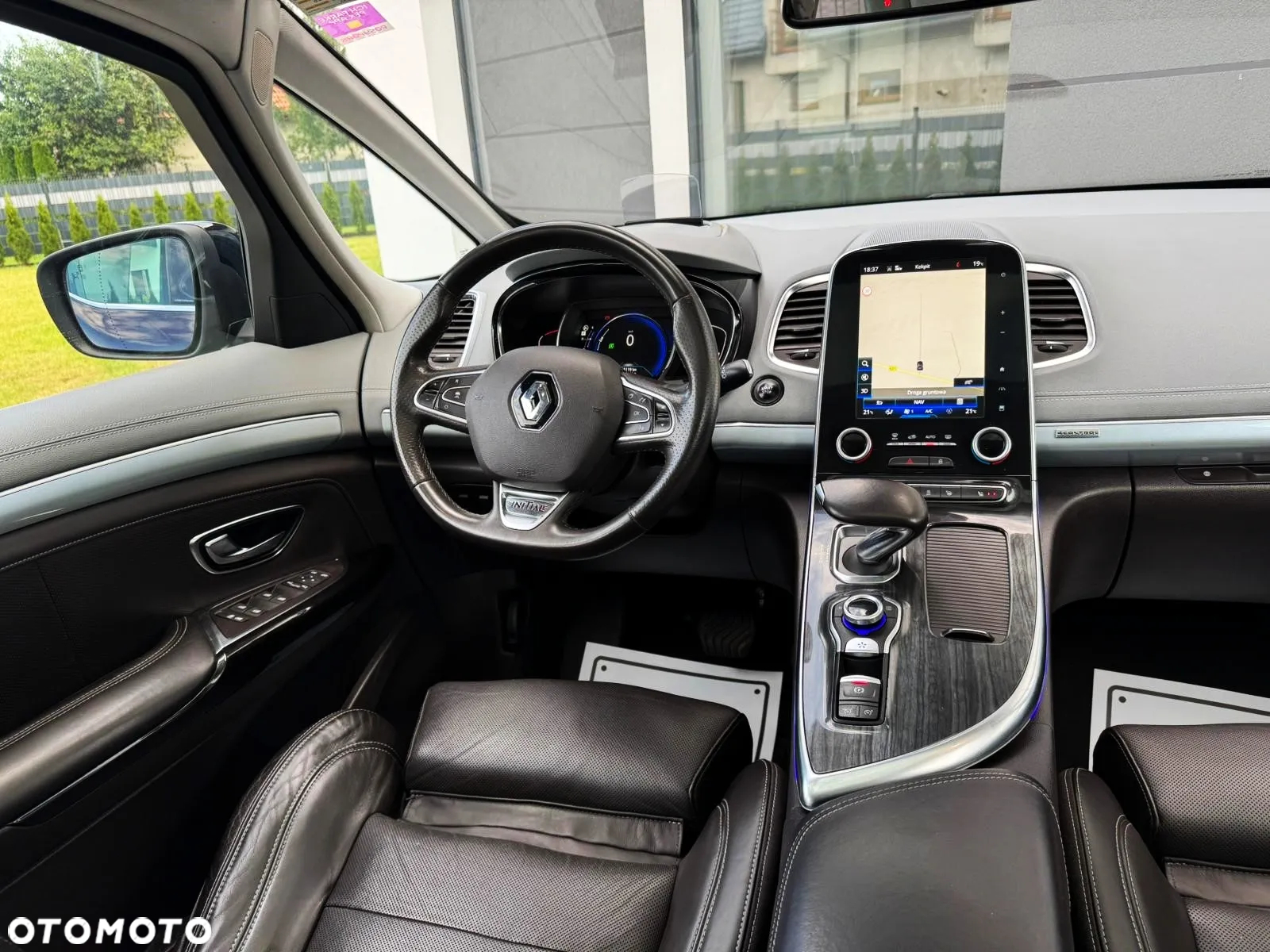 Renault Espace 1.6 dCi Energy Initiale Paris EDC 7os - 25