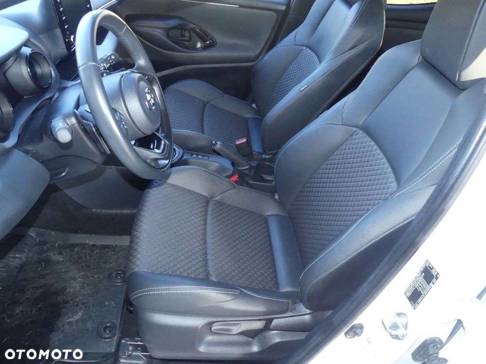 Toyota Yaris 1.5 Selection Style CVT - 8