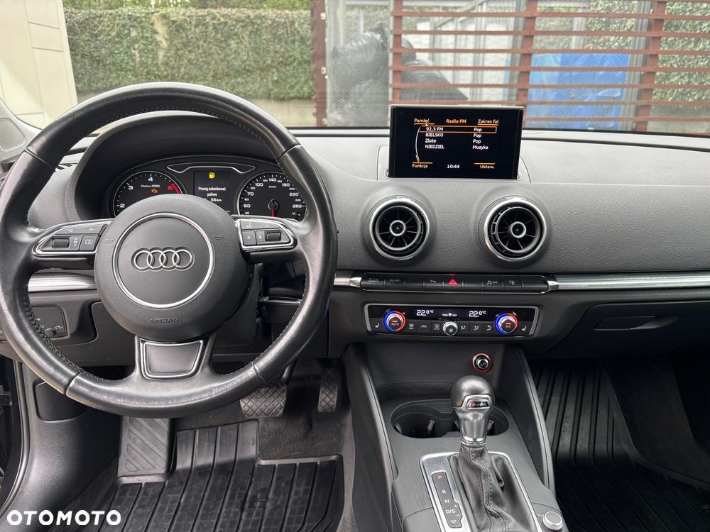 Audi A3 Sportback 2.0 TDI S tronic Ambiente - 16