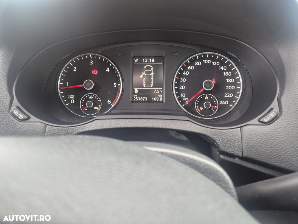 Volkswagen Sharan 2.0 TDI 4MOTION Blue Motion Life - 8