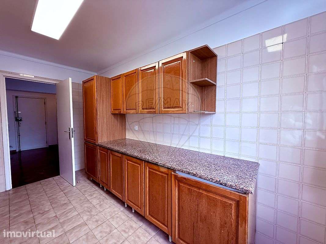 Apartamento T2 para arrendamento - Grande imagem: 4/32