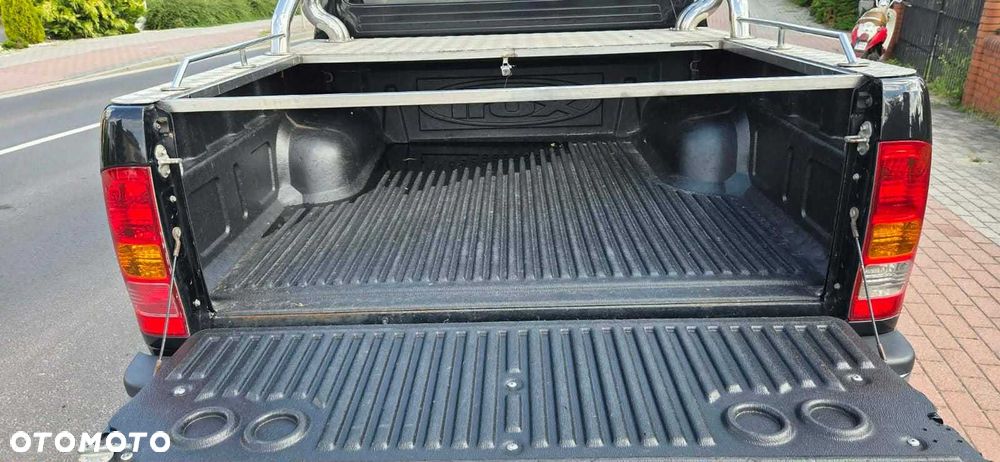 Toyota Hilux - 5