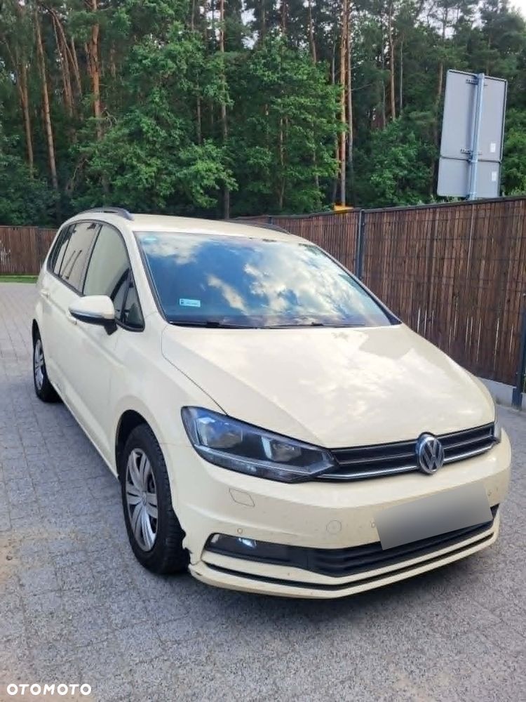 Volkswagen Touran - 1