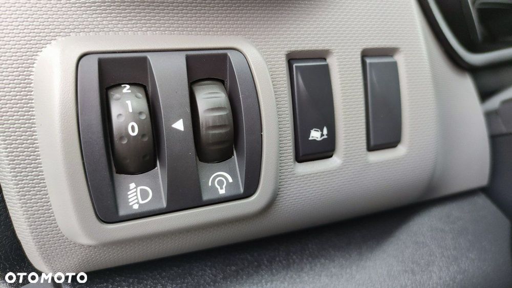 Renault Trafic - 32
