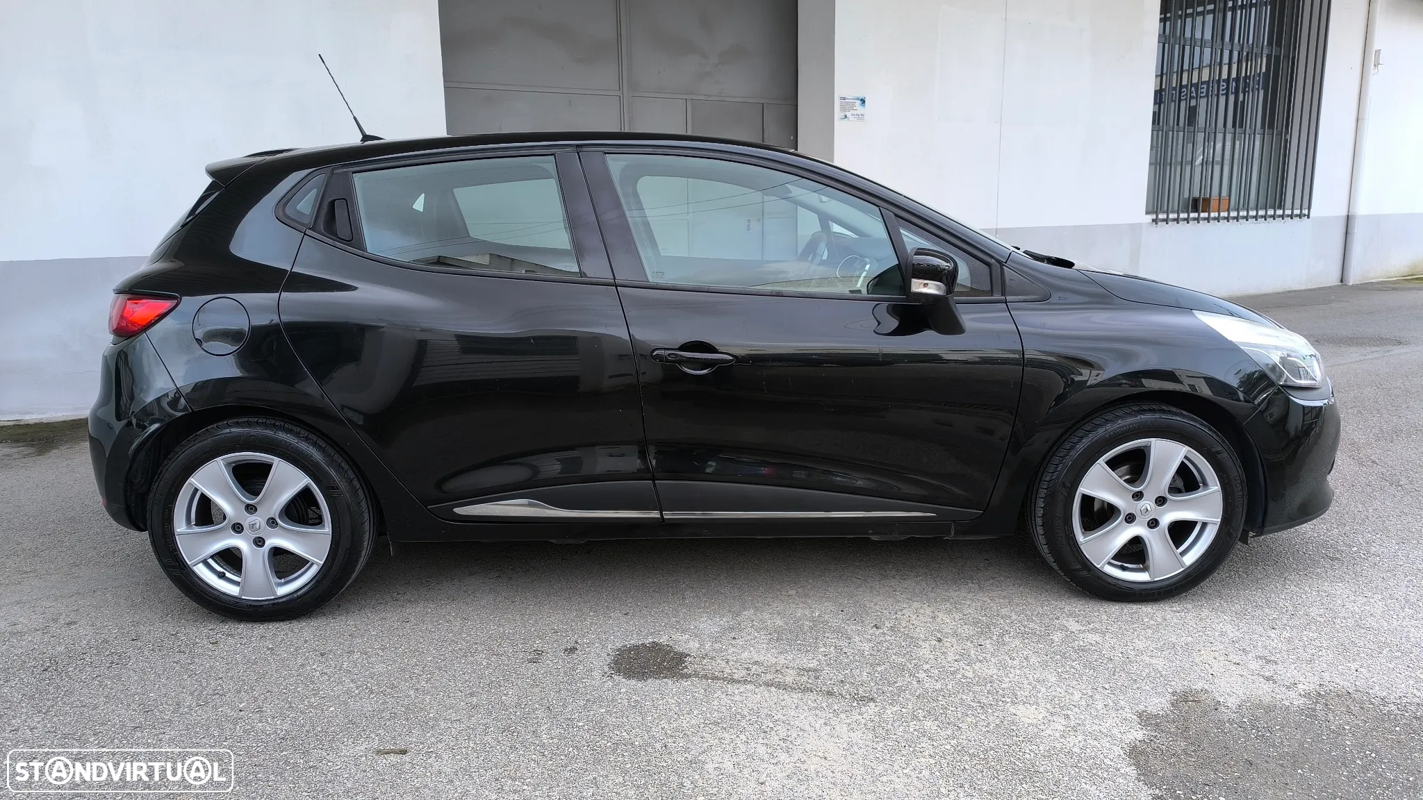 Renault Clio 0.9 TCE Dynamique S - 31