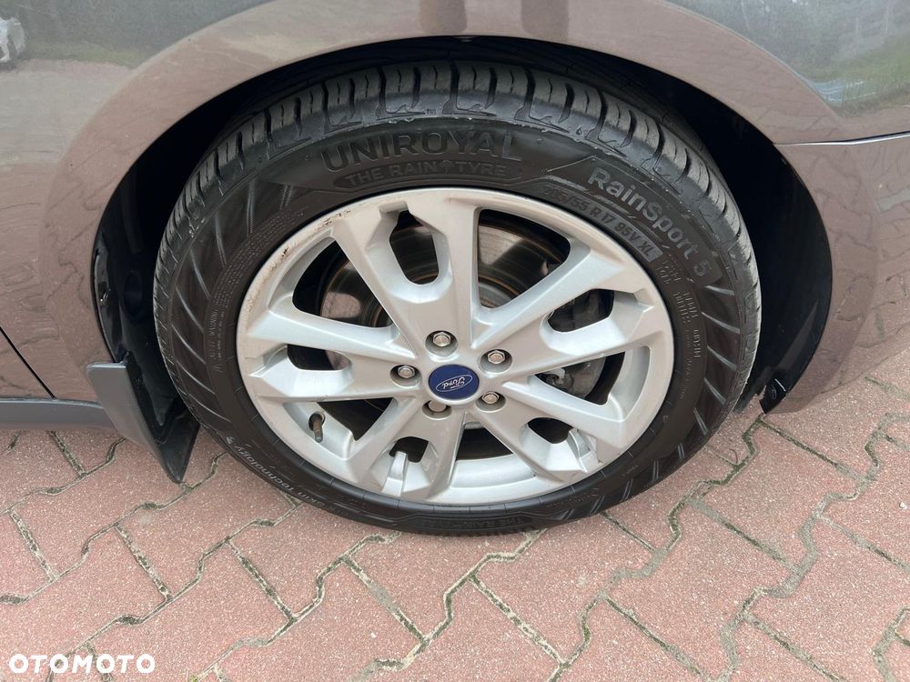 Ford Tourneo Connect - 14