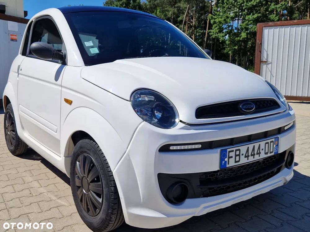 Microcar DUE First - 25