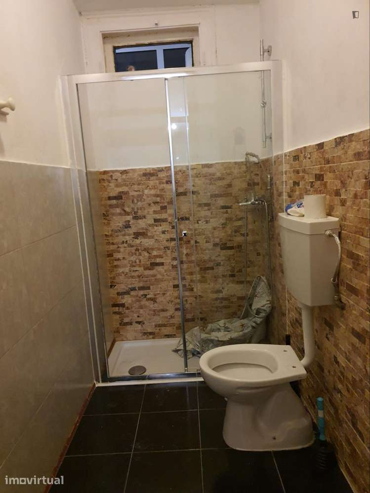 Quarto - localizado em Alameda Lisbon - Grande imagem: 3/16