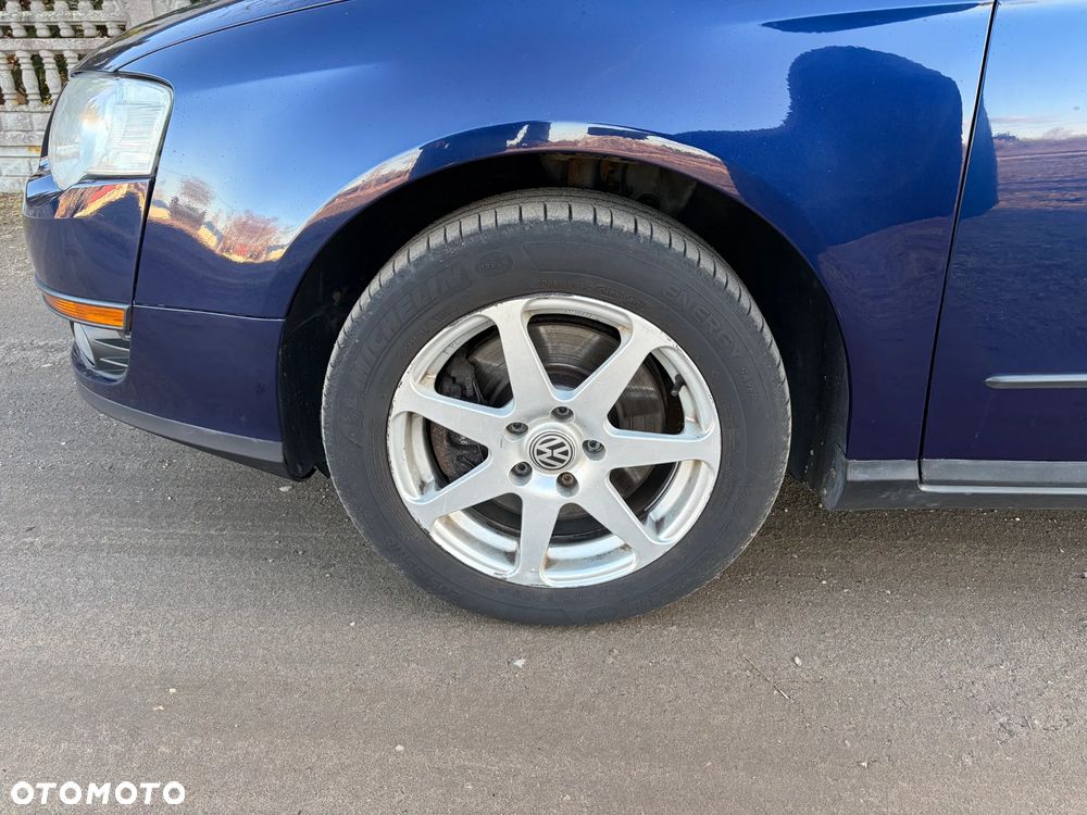 Volkswagen Passat 1.9 TDI Trendline - 14