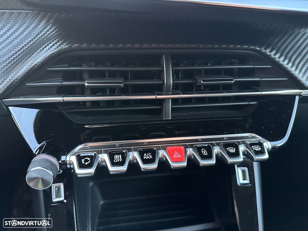 Peugeot 2008 BlueHDi 110 Active Pack - 19