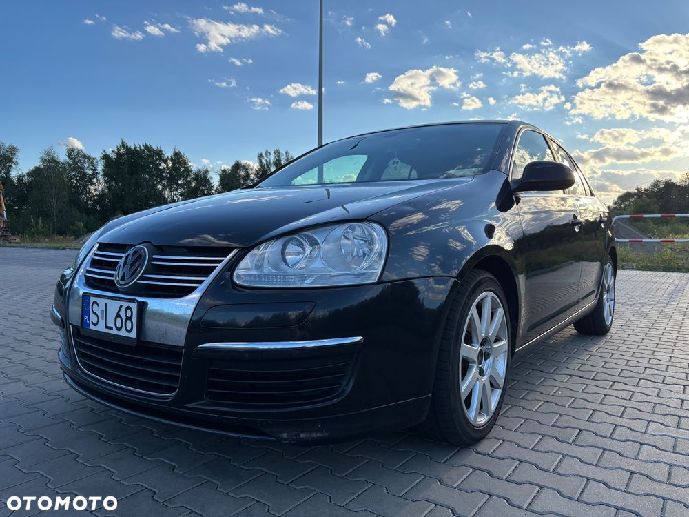 Volkswagen Jetta 1.9 TDI Comfortline - 1
