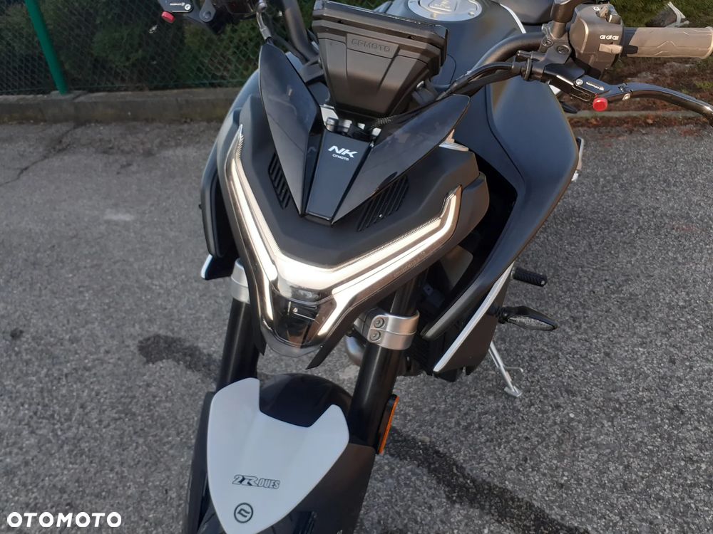 CFMoto 800NK - 22