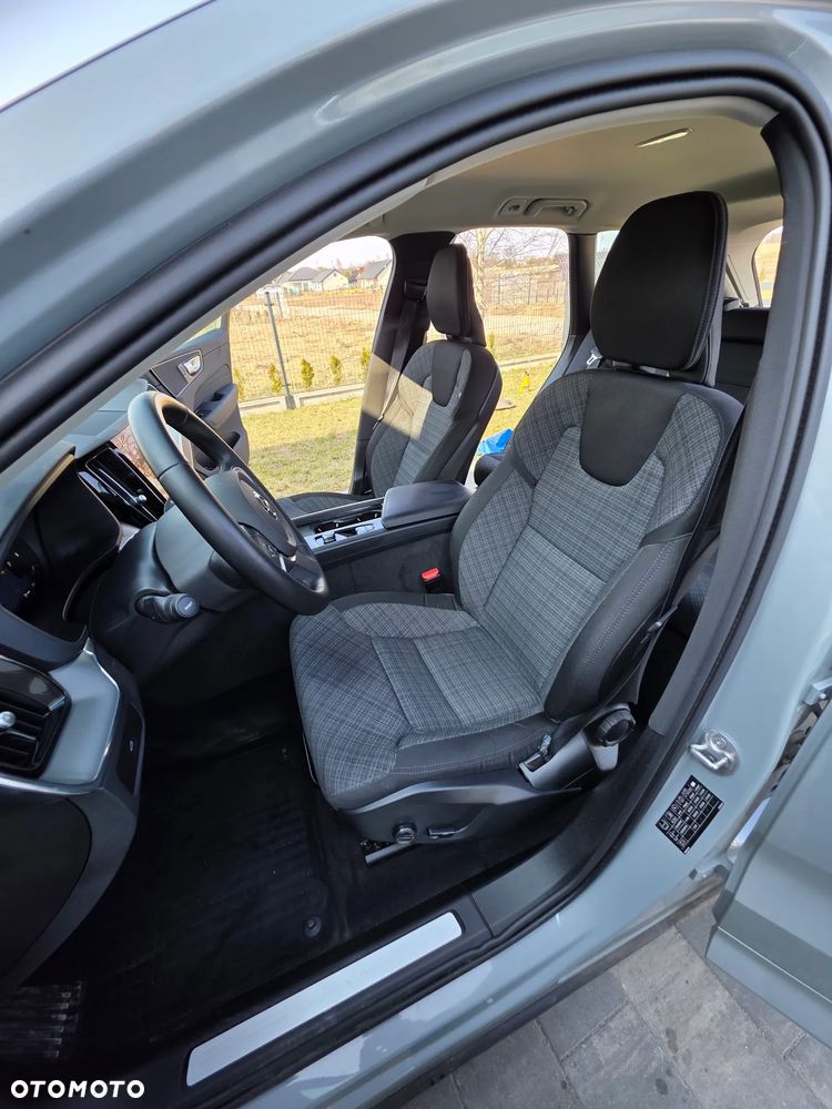 Volvo XC 60 B5 B AWD Core - 9