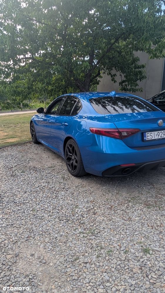 Alfa Romeo Giulia - 2
