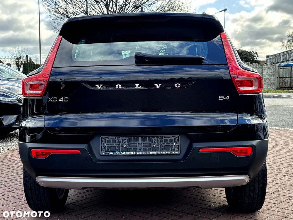 Volvo XC 40 B4 B Geartronic Momentum Pro - 9
