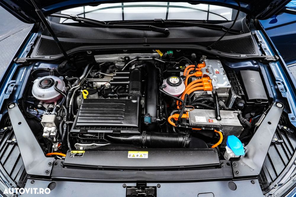 Volkswagen Passat 1.4 TSI DSG GTE - 35