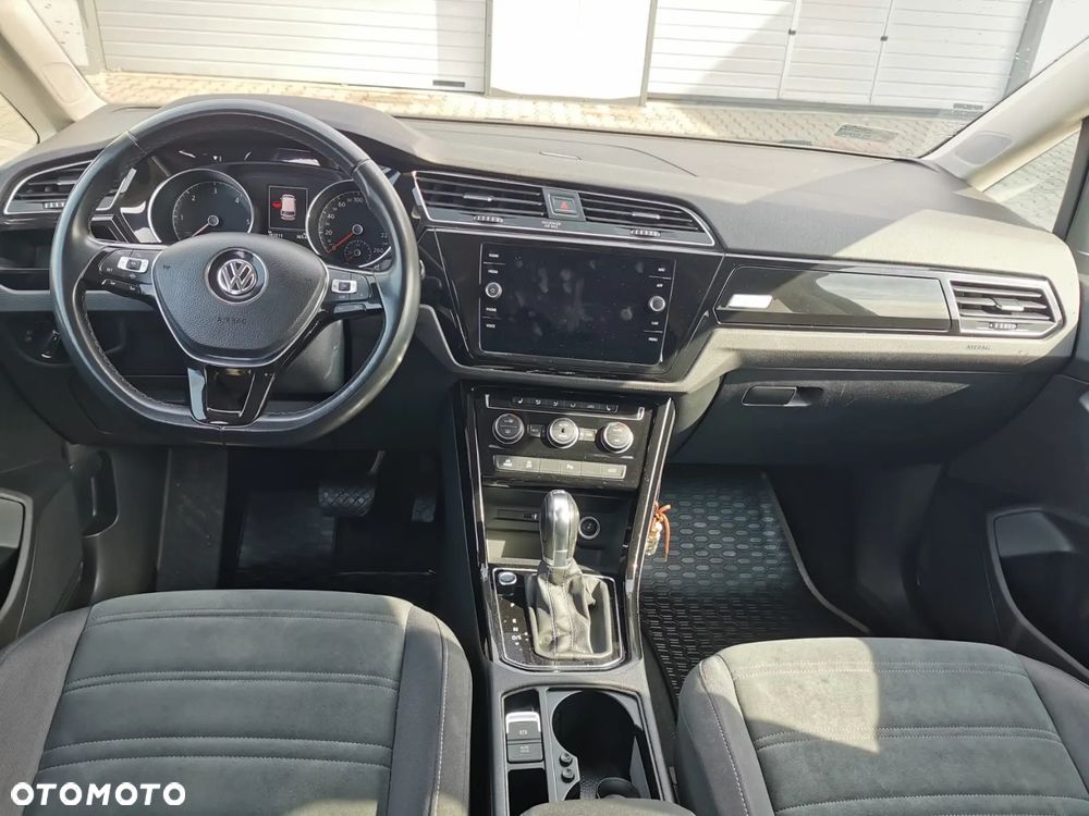 Volkswagen Touran 2.0 TDI BMT Highline DSG - 25