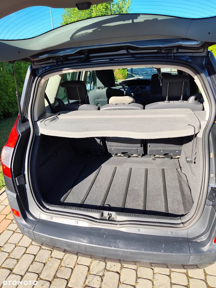 Renault Scenic - 18