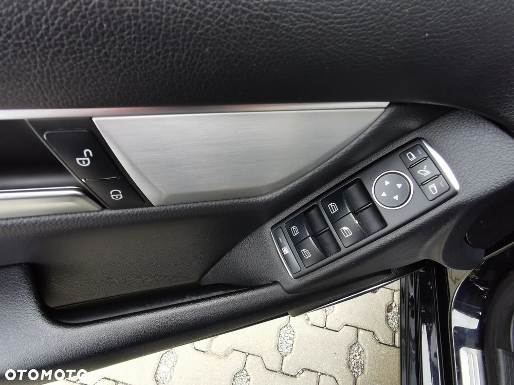 Mercedes-Benz Klasa C 180 (BlueEFFICIENCY) 7G-TRONIC Avantgarde - 20
