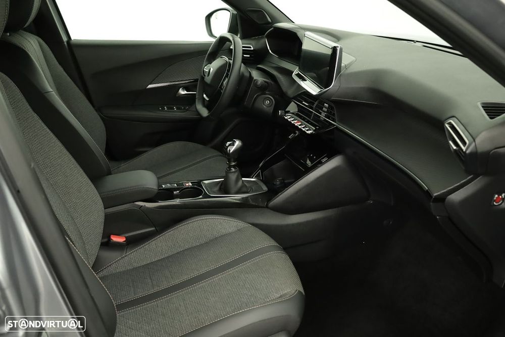 Peugeot 2008 1.2 PureTech Allure - 21