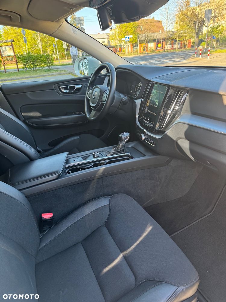Volvo XC 60 D4 Momentum - 6