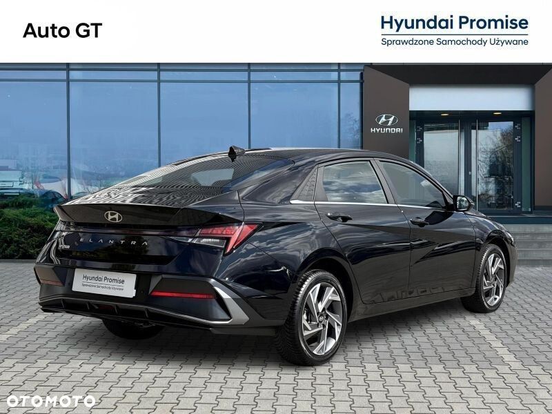 Hyundai Elantra 1.6 Smart CVT - 2