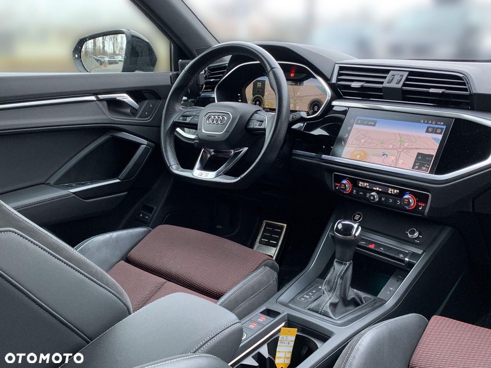 Audi Q3 Sportback - 16