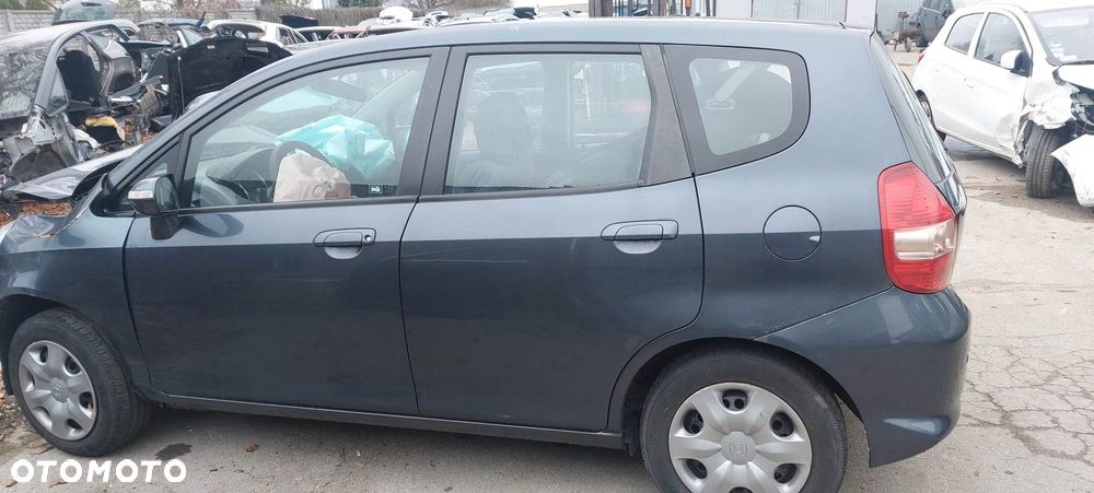 HONDA jazz 1,4 rozrusznik - 4