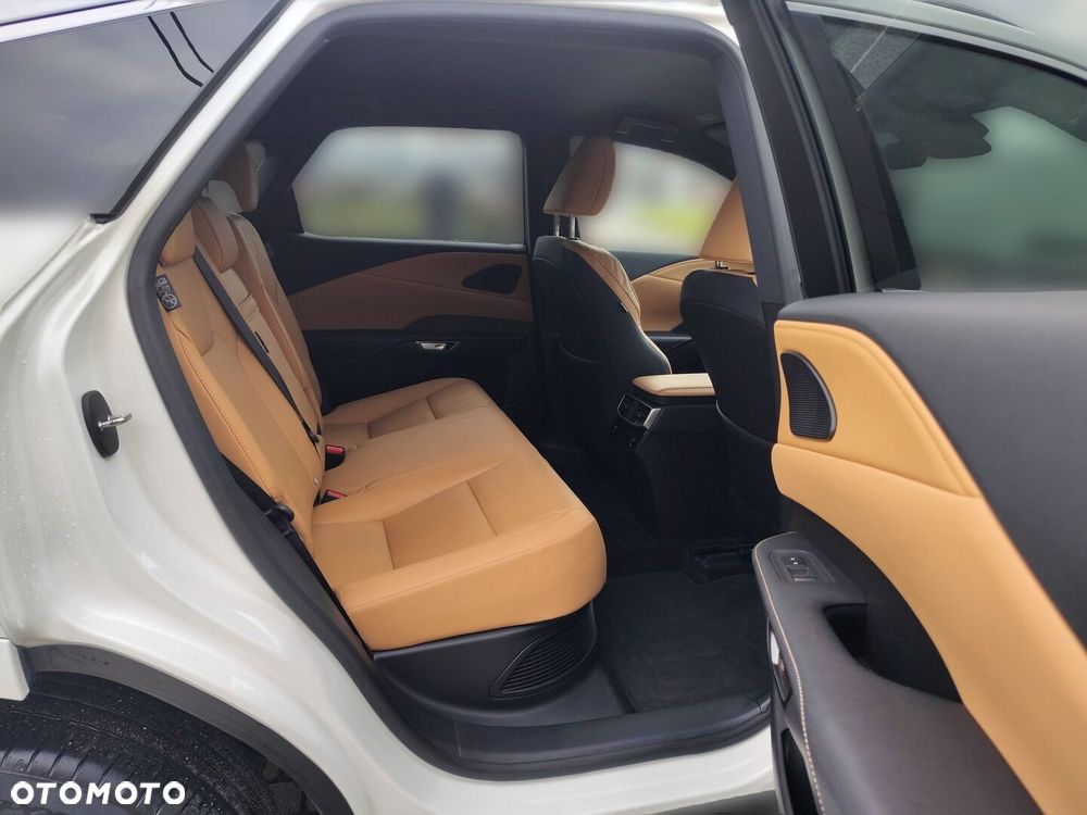 Lexus RX - 7