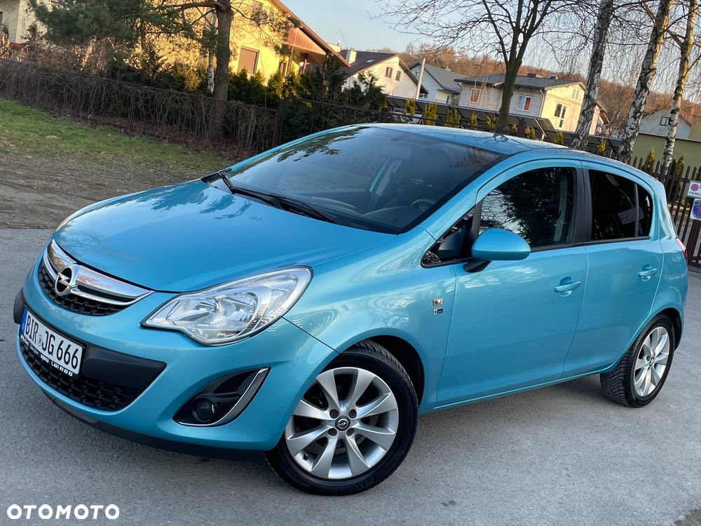 Opel Corsa 1.4 16V 150 Jahre - 3