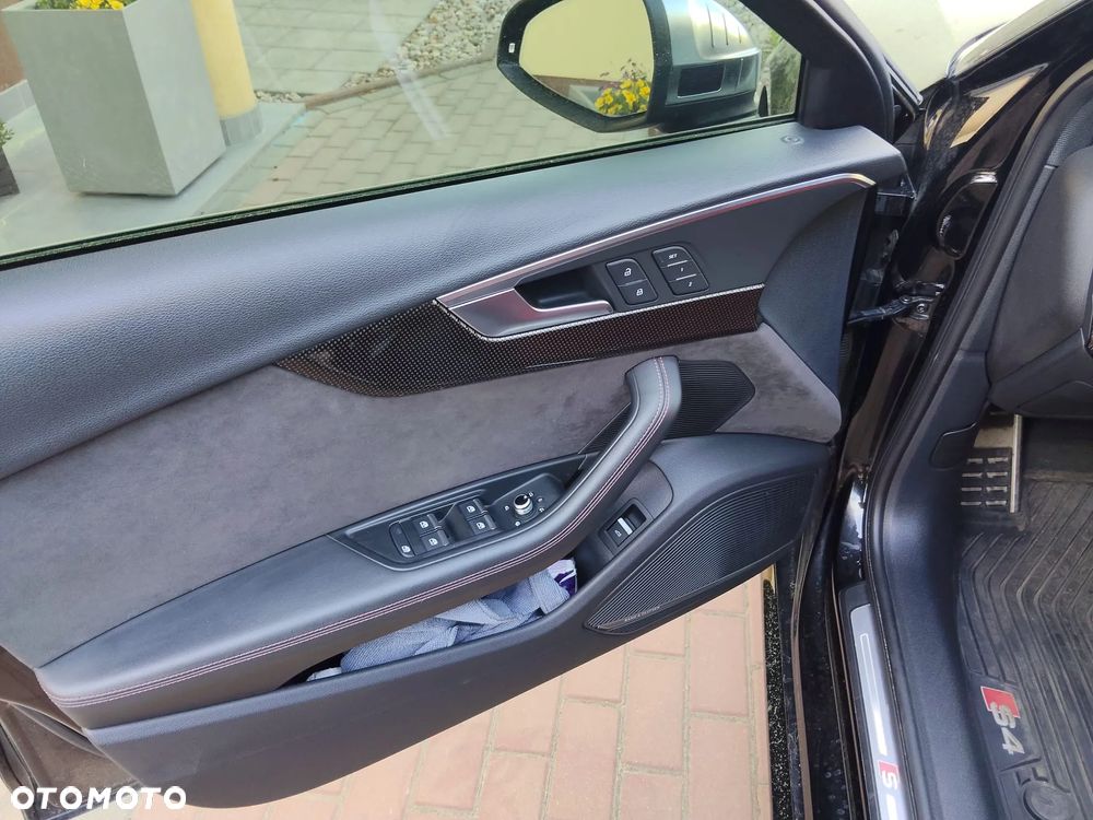 Audi S4 Limousine - 13