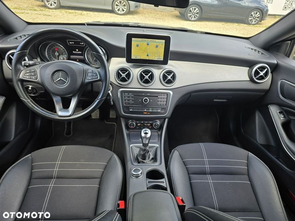 Mercedes-Benz CLA - 8