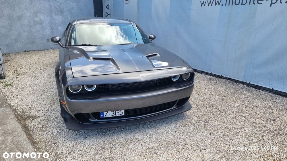 Dodge Challenger - 14