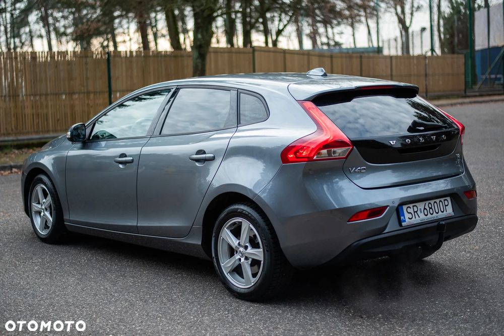 Volvo V40 T2 Geartronic Kinetic - 6