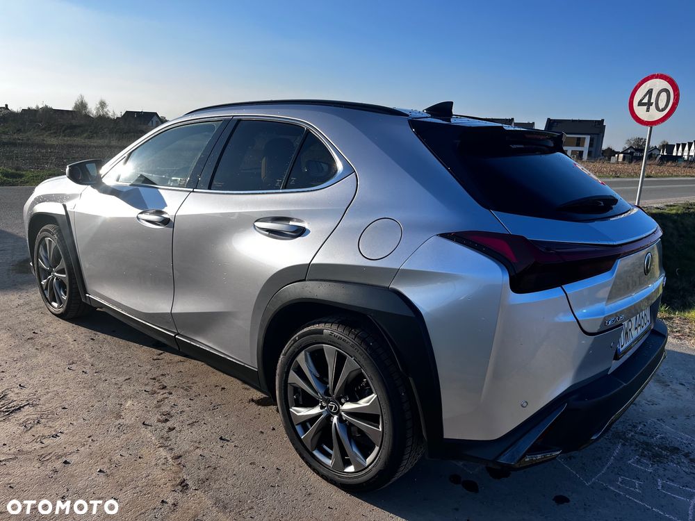 Lexus UX 200 GPF F Sport 2WD - 16