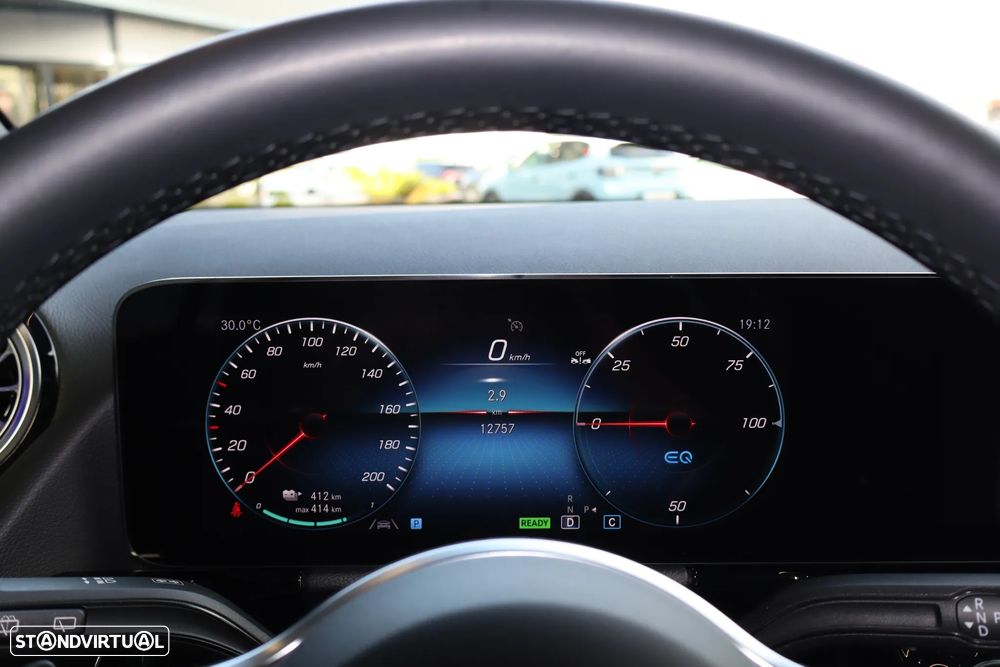 Mercedes-Benz EQA 250+ - 22