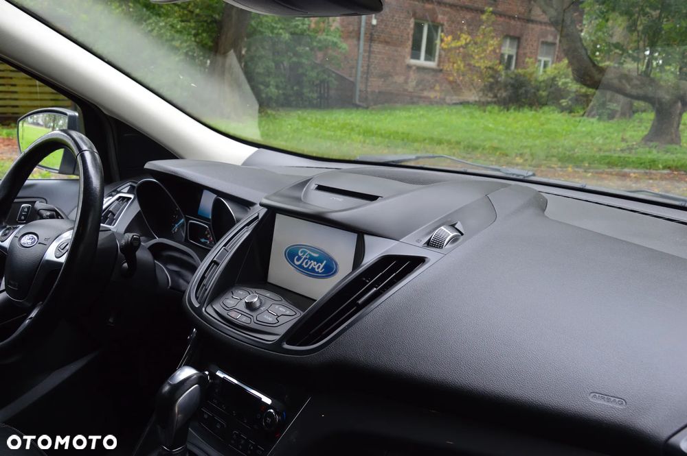 Ford Kuga 2.0 TDCi 4WD Titanium - 17