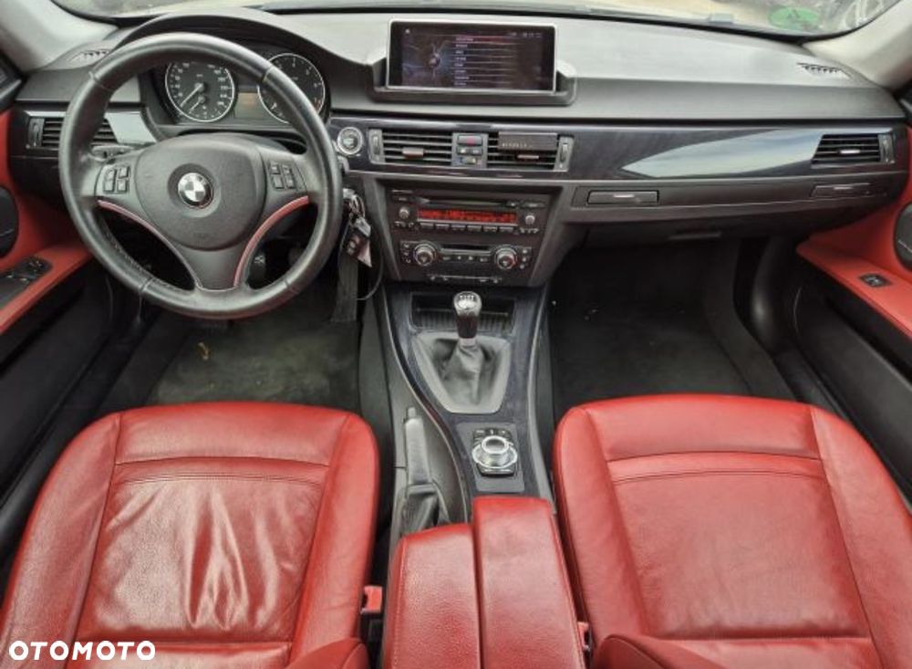 BMW Seria 3 320i Edition Exclusive - 5