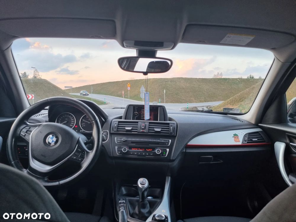 BMW Seria 1 118d Sport Line - 9
