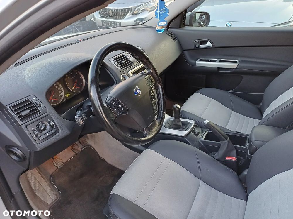 Volvo C30 1.6D DRIVe Momentum - 13