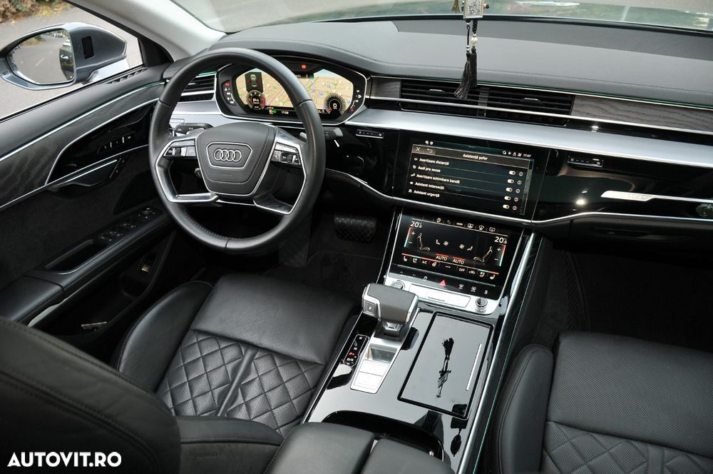 Audi A8 - 7