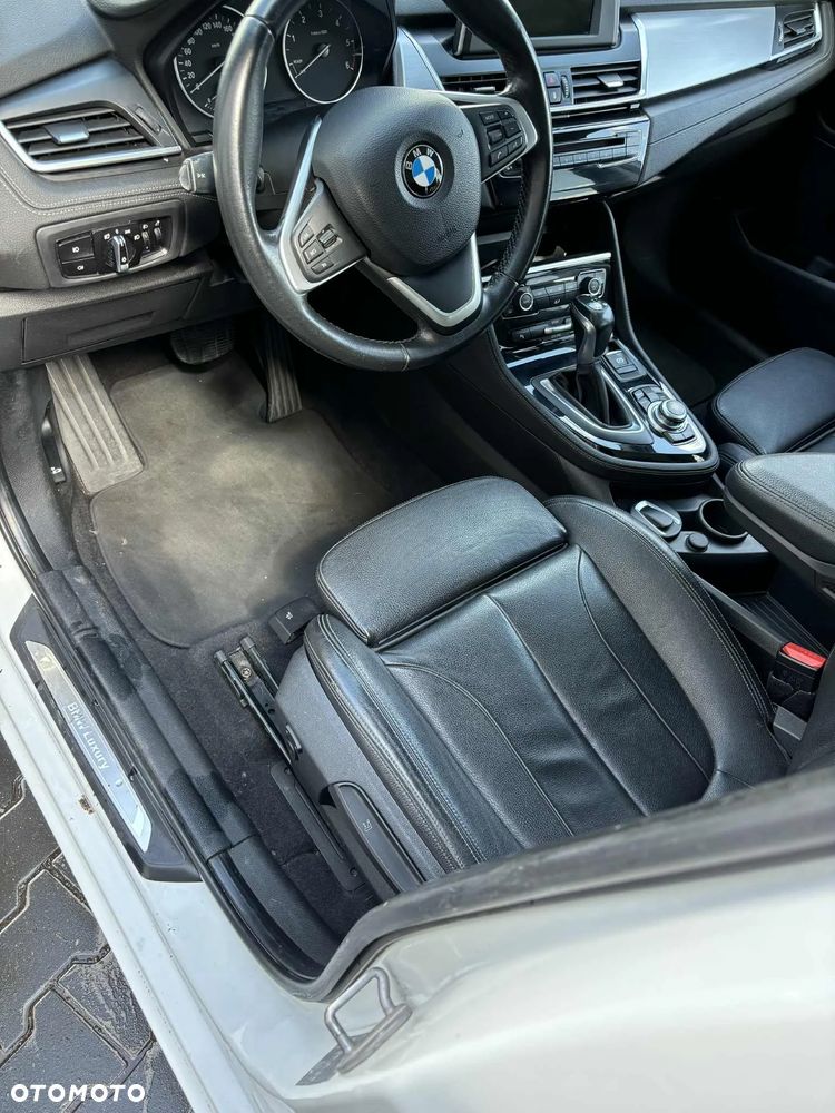 BMW Seria 2 218d Active Tourer - 9