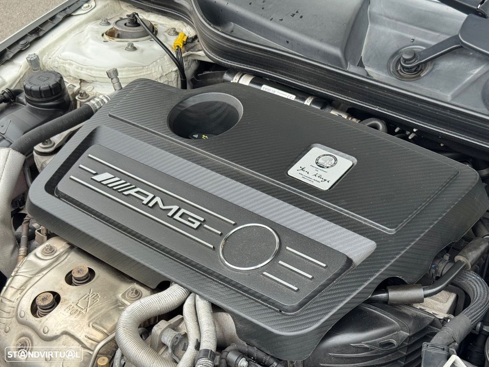 Mercedes-Benz CLA 45 AMG Shooting Brake 4-Matic - 21