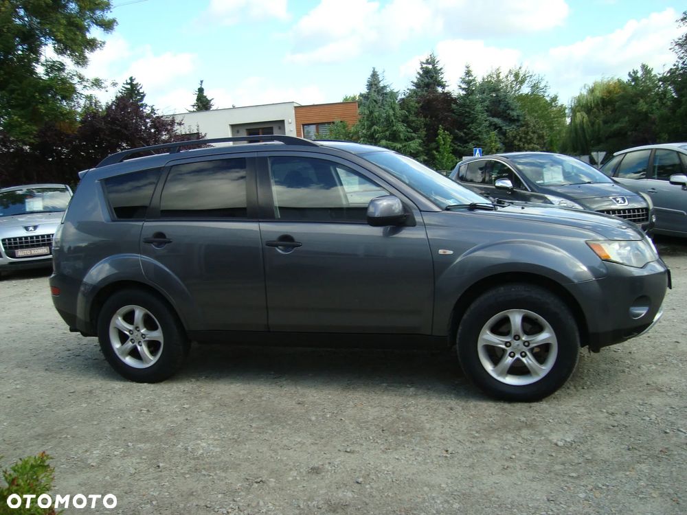 Mitsubishi Outlander - 5